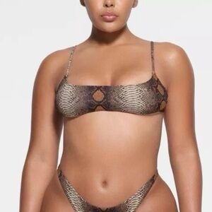 SKIMS Micro Scoop Bikini Top